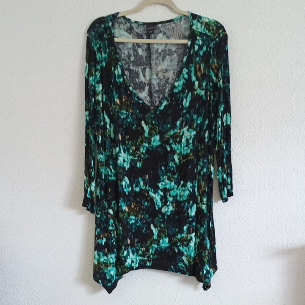 women's size 2X Covington Green and Black Blouse